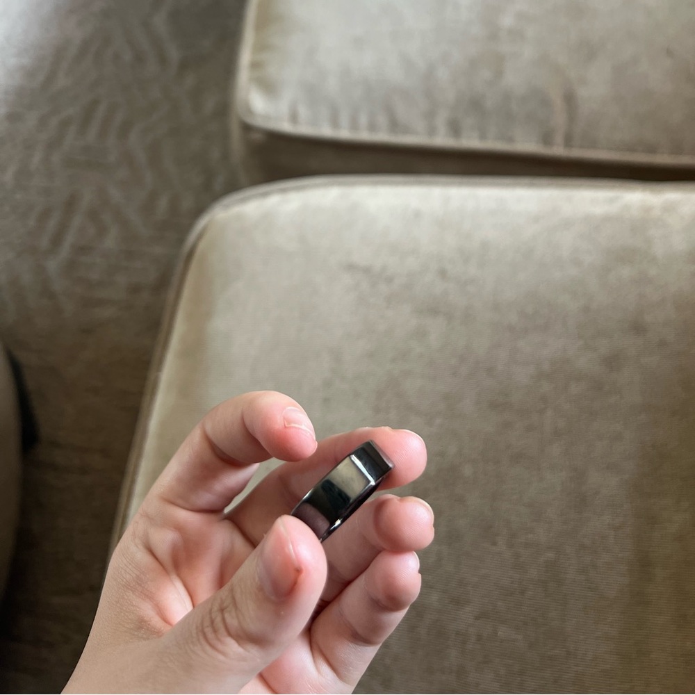 Black Oura ring size 9